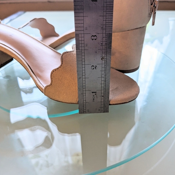 Pennington's, Scalloped edge, vegan, block heel sandals. - Picture 16 of 16